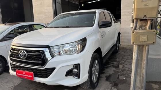 TOYOTA HILUX 2.7 SR 4X2 CD 16V FLEX 4P AUTOMÁTICO